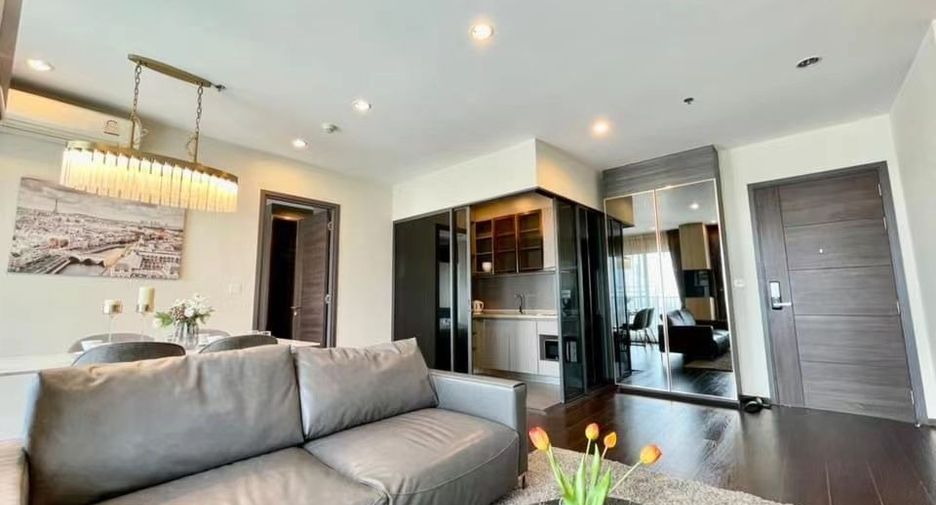 For rent 2 bedrooms condo in Watthana, Bangkok