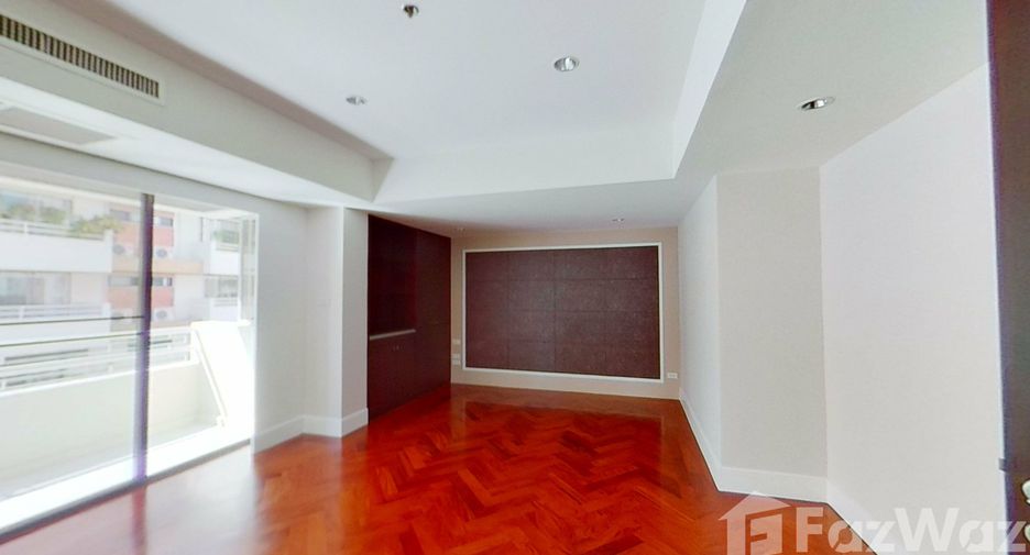 Condo en alquiler de 4 habitaciones en Watthana, Bangkok