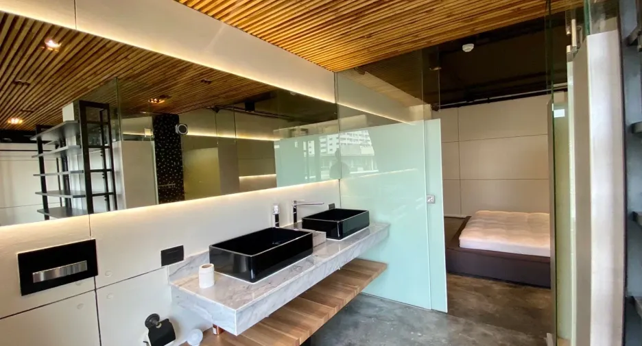 Wohnung zur Miete mit 3 Zimmer in Watthana, Bangkok