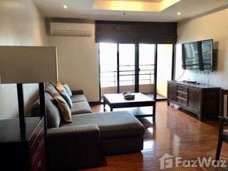 For rent 3 bedrooms condo in Pathum Wan, Bangkok
