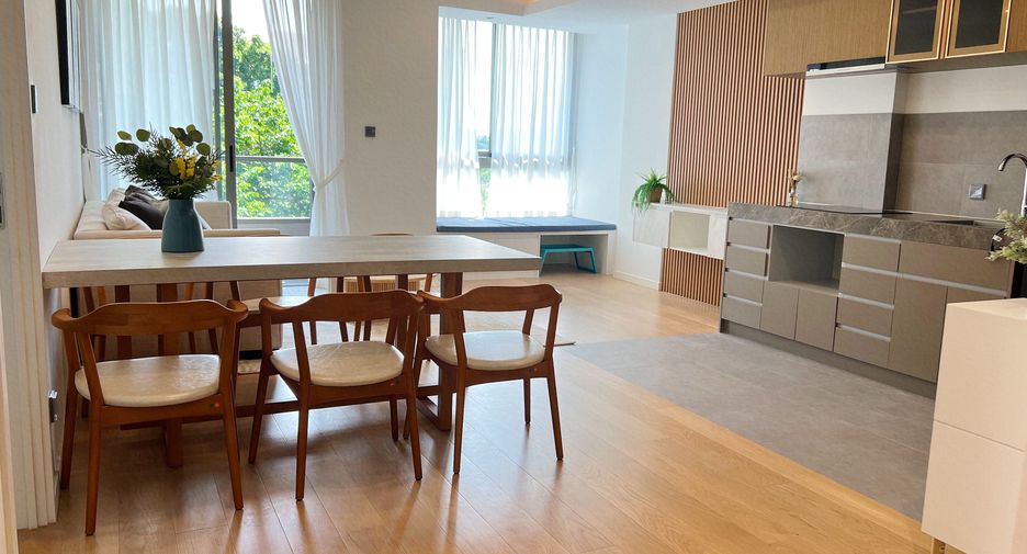 For rent 2 bedrooms condo in Watthana, Bangkok
