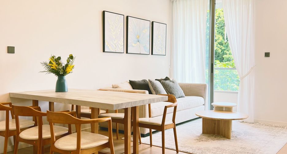 For rent 2 bedrooms condo in Watthana, Bangkok