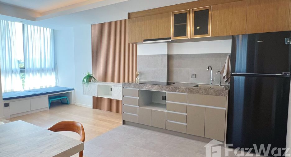 For rent 2 bedrooms condo in Watthana, Bangkok