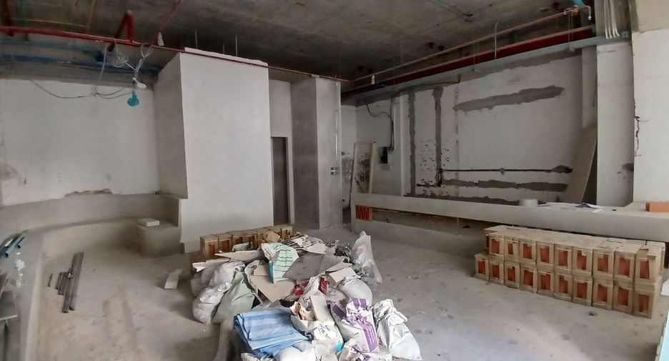 For rent 1 bed retail Space in Khlong Toei, Bangkok