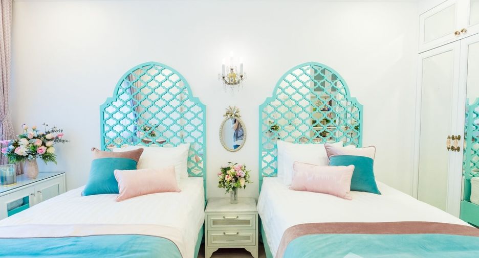 For rent 3 bedrooms townhouse in Lat Phrao, Bangkok