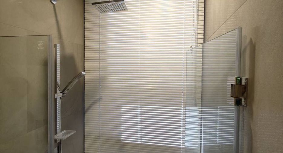 For rent 2 bedrooms condo in Ratchathewi, Bangkok
