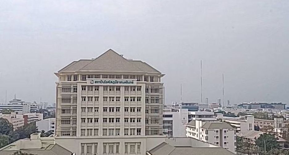 For rent 2 bedrooms condo in Ratchathewi, Bangkok