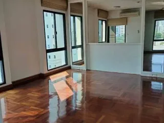 À louer 3 chambres appartement à Pathum Wan, Bangkok