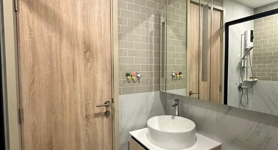 For rent 1 bed condo in Ratchathewi, Bangkok
