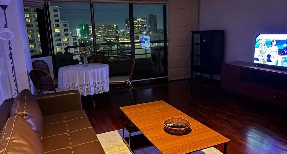 For rent 1 bed condo in Khlong Toei, Bangkok