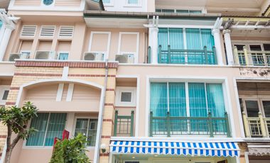 ให้เช่า 4 ห้องนอน ทาวน์เฮ้าส์ ใน ลาดพร้าว, กรุงเทพฯ