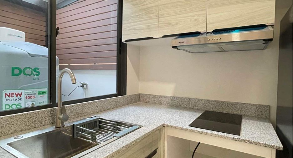 For rent 3 bedrooms townhouse in Bang Phli, Samut Prakan