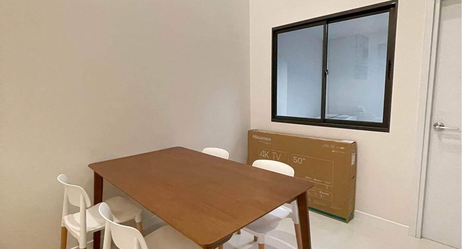 For rent 3 bedrooms townhouse in Bang Phli, Samut Prakan