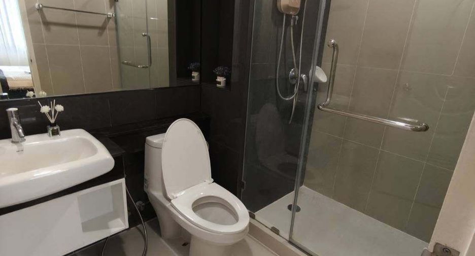 For rent 1 bed condo in Thon Buri, Bangkok