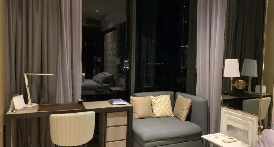 À louer 1 chambre condo à Bang Rak, Bangkok