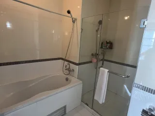 For rent 2 bedrooms condo in Ratchathewi, Bangkok