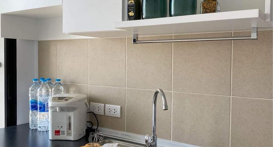 For rent studio condo in Khlong San, Bangkok