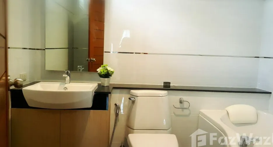 À louer studio condo à Watthana, Bangkok