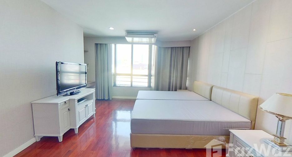 For rent 2 bedrooms condo in Pathum Wan, Bangkok