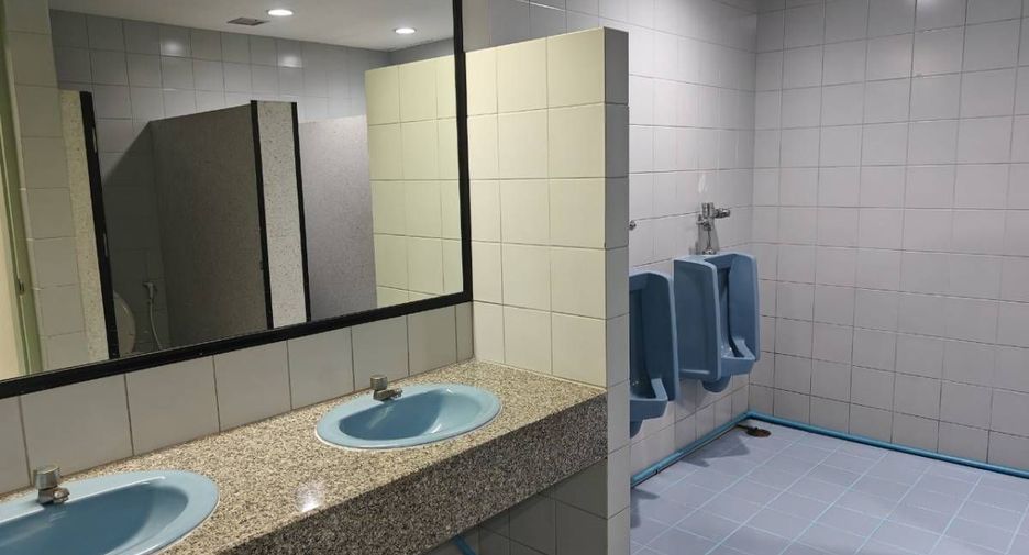For rent office in Huai Khwang, Bangkok