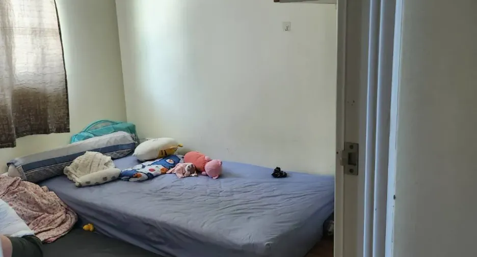 For rent 3 bedrooms townhouse in Prawet, Bangkok