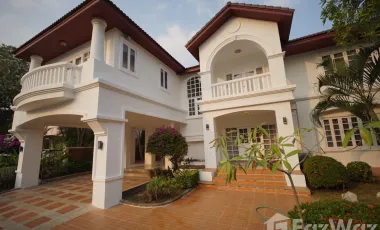 Casa en alquiler de 4 habitaciones en Mueang Samut Prakan, Samut Prakan