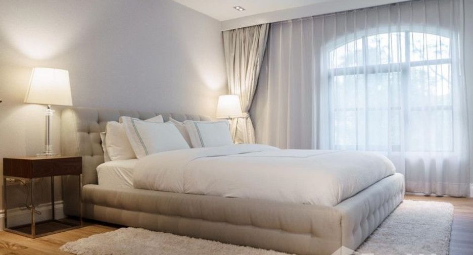 Wohnung zur Miete mit 3 Zimmer in Watthana, Bangkok