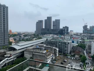 Wohnung zur Miete mit 2 Zimmer in Phra Khanong, Bangkok