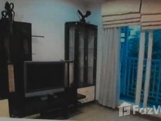 For rent 2 bedrooms condo in Yan Nawa, Bangkok