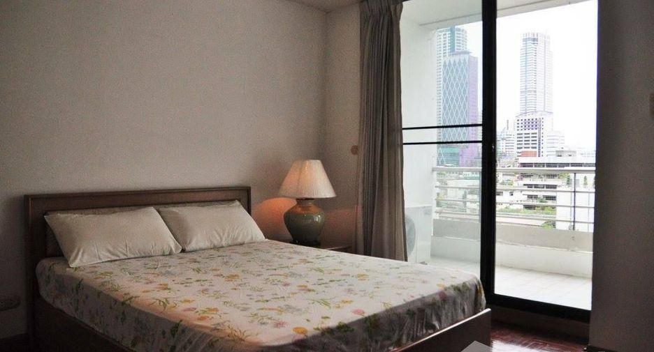 For rent 3 bedrooms apartment in Sathon, Bangkok