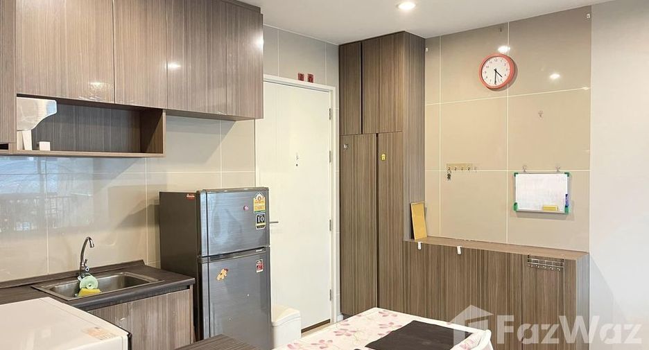 For rent 2 bedrooms condo in Wang Thonglang, Bangkok