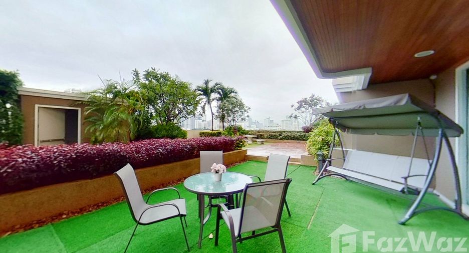 For rent 4 bedrooms condo in Watthana, Bangkok