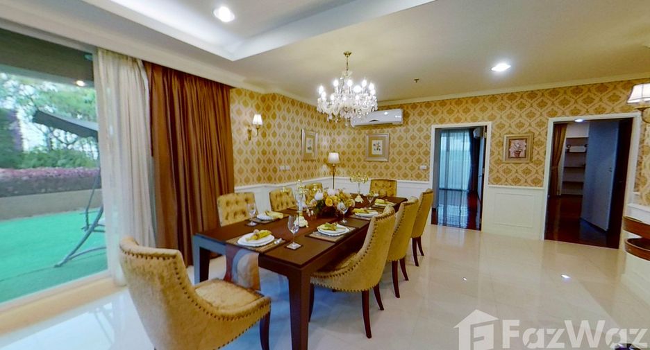 For rent 4 bedrooms condo in Watthana, Bangkok