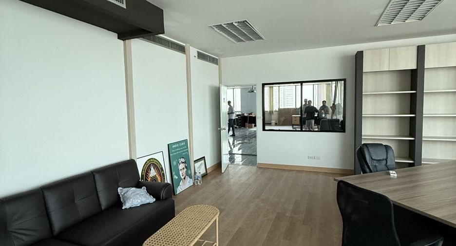 Büro zur Miete in Bang Na, Bangkok