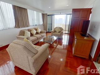 For rent 4 bedrooms condo in Khlong Toei, Bangkok