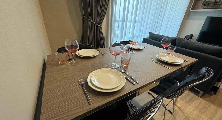 For rent 2 bedrooms condo in Phaya Thai, Bangkok