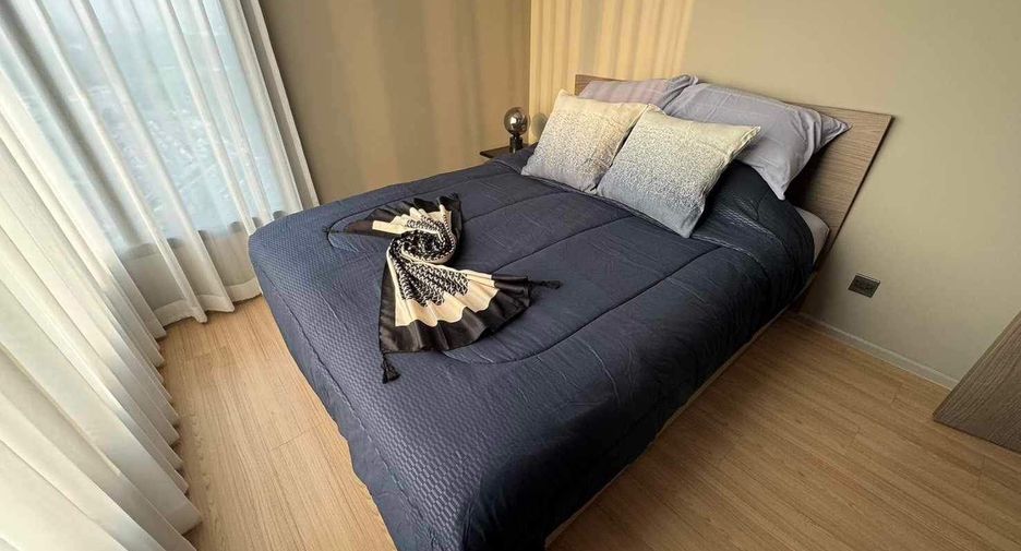 For rent 2 bedrooms condo in Phaya Thai, Bangkok