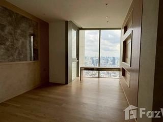 For rent 4 ベッドルーム condo in Khlong San, Bangkok