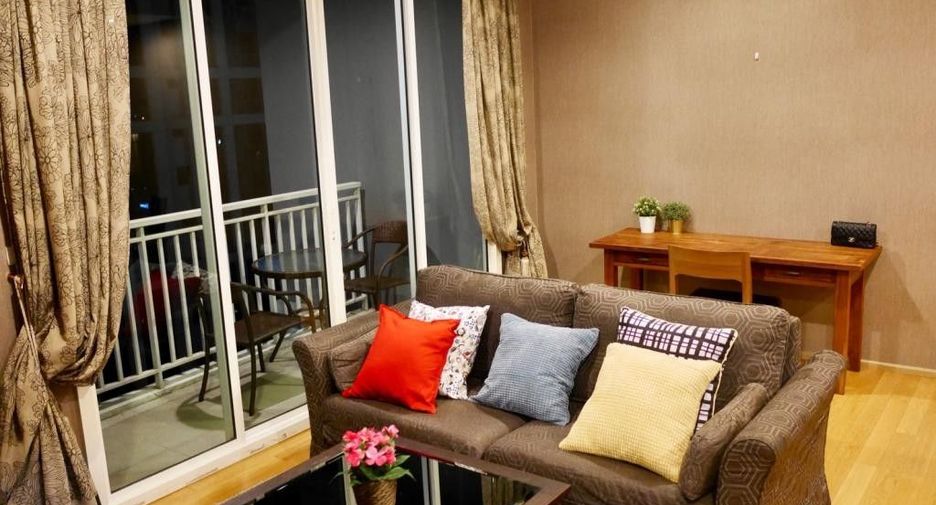For rent 2 bedrooms condo in Khlong Toei, Bangkok
