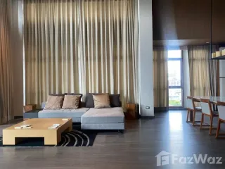 Wohnung zur Miete mit 3 Zimmer in Khlong Toei, Bangkok