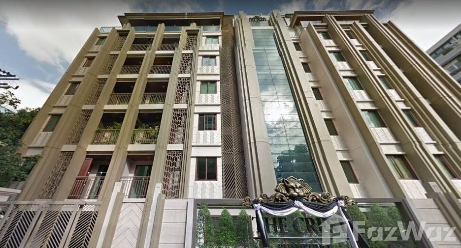 For rent 3 bedrooms condo in Khlong Toei, Bangkok