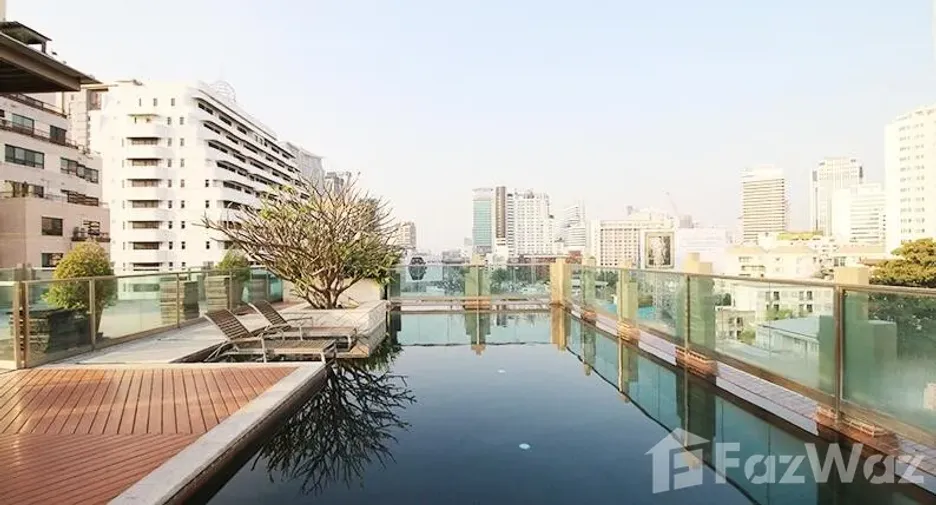 For rent 3 bedrooms condo in Khlong Toei, Bangkok