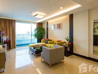 À louer 3 chambres appartement à Khlong Toei, Bangkok