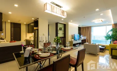 For rent 3 bedrooms apartment in Khlong Toei, Bangkok