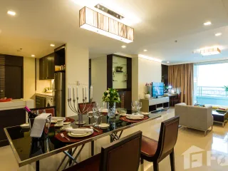 À louer 3 chambres appartement à Khlong Toei, Bangkok