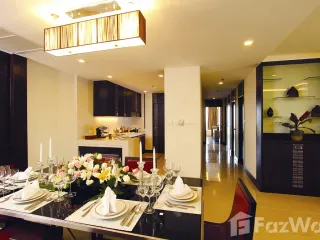 À louer 3 chambres appartement à Khlong Toei, Bangkok