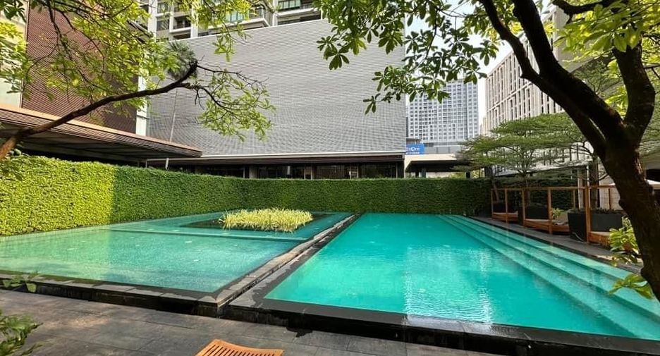 Condo en alquiler de 1 habitaciones en Khlong Toei, Bangkok