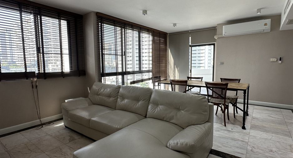 For rent 2 bedrooms condo in Watthana, Bangkok