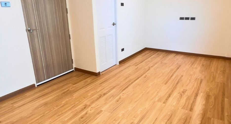 For rent office in Lat Phrao, Bangkok