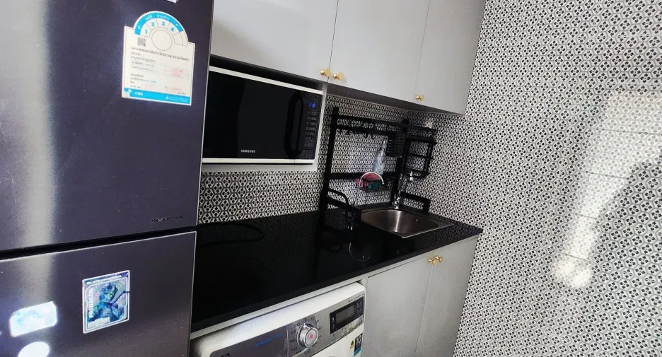 Condo en alquiler de 2 habitaciones en Phra Khanong, Bangkok